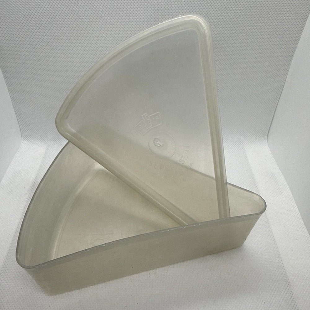 Vintage Plastic Eagle Super Seal Pie Slice Keeper With Lid - USA